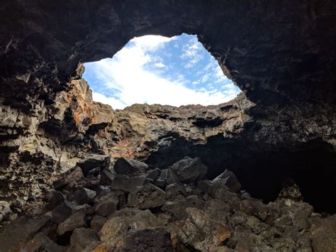 ¡Sumérgete en la historia y belleza natural de las Cuevas de la Luna de Nanchong!