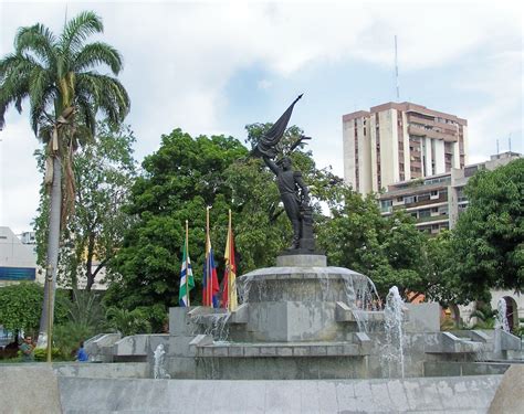 ¡Explora la magia del Museo de Arte Religioso en Girardot! Un viaje a través del tiempo y la fe colombiana.